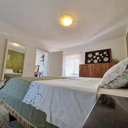 펜션 House Nono Bepo In Small Istrian Village 브르토니글라